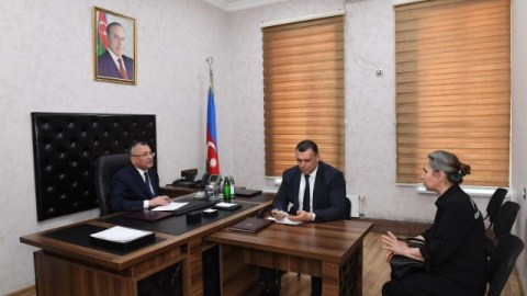 Rövşən Rzayev vətəndaşların müraciətlərini dinlədi - FOTOLAR