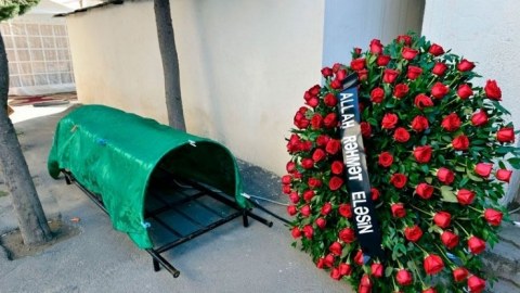 Məktəb direktoru vəfat etdi - FOTO