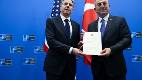 Çavuşoğlu Blinkenlə görüş keçirdi 