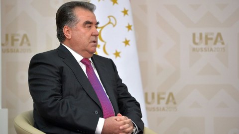 Bizi ənənəvi dostluq telləri bağlayır - Emoməli Rəhman