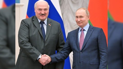 Putin Lukaşenko ilə görüş keçirdi 