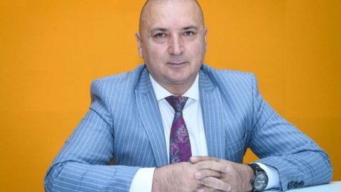 Tanınmış yazar baş direktor təyin edildi