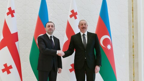 İlham Əliyev Qaribaşvili ilə Qəbələdə görüşdü - FOTO