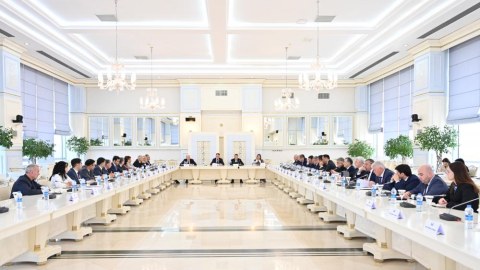 Müzakirə doğuran qanun layihəsi plenar iclasa çıxarılır