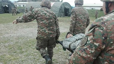 Erməni əsgər xidmət yoldaşlarını GÜLLƏLƏDİ