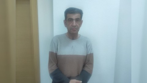 Narkotik çəkib maşın sürdü, həbs edildi
