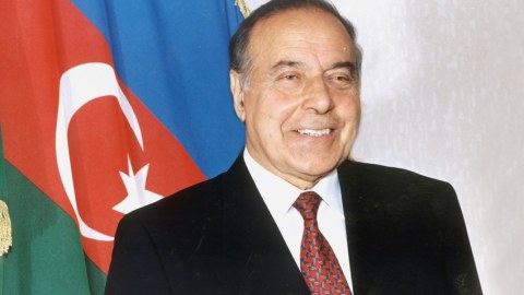 Heydər Əliyevin 100 illiyi ilə əlaqədar yubiley medalı təsis edildi