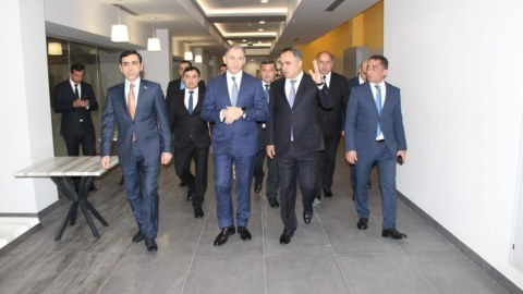 İcra başçısı və nazir idmançıların məşqini izləyib - FOTOLAR