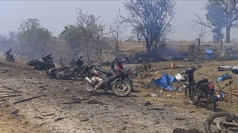 Myanma ordusu müxalif qüvvələrə zərbələr endirdi - 100 ölü