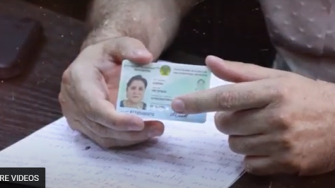 Pasportlarına və şəxsiyyət vəsiqələrinə iranlı yazılan naxçıvanlılar - VİDEO