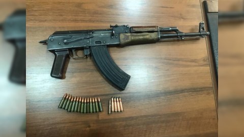 Keçmiş məhkumdan “Kalaşnikov” götürüldü