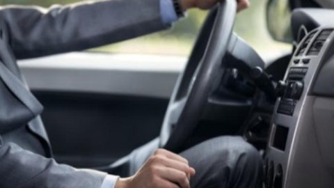 Narkotik çəkib maşın sürdü, həbs olundu