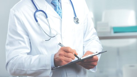 Nazirlikdən attestasiyadan keçən rezidentlərə MÜRACİƏT