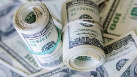 Banklara 30 milyon dollar SATILDI