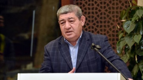 Peşəkar xəbər verə bilən aparıcılar çox azdır - Nizami Cəfərov