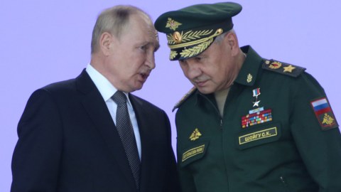 Putin Şoyqu ilə görüşdü