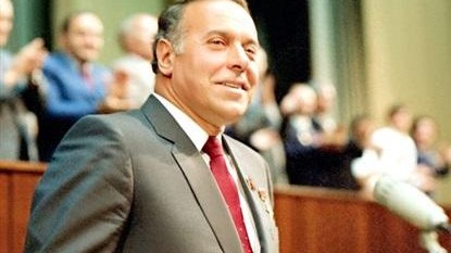 Heydər Əliyevin səyləri nəticəsində ölkədə vəziyyət sabitləşdi - DEPUTAT