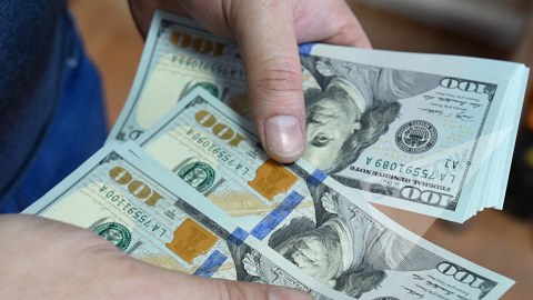 Dolların sabaha olan məzənnəsi