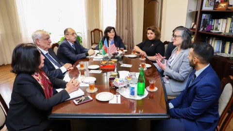 ADU-da ABŞ nümayəndə heyəti ilə görüş - FOTO