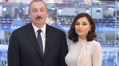 Prezident və xanımı Nurayı TƏBRİK ETDİ