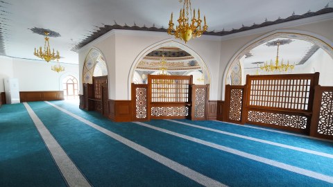 “Cümə” məscidində 600 nəfər ibadət edə biləcək