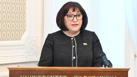Sahibə Qafarova Varşava Universitetində çıxış etdi - FOTO