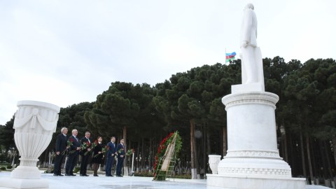 Abşeronda Heydər Əliyevin 100 illiyi ilə bağlı konfrans - FOTOLAR