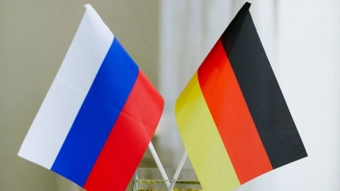 Almaniya rus diplomatları ölkədən çıxarır