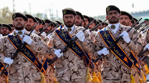 SEPAH komandirləri "qara siyahı"ya salındı