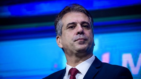 Kohen Azərbaycana silah satışından DANIŞDI: Məsuliyyətlə hərəkət edirik