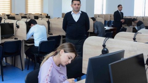 UNEC-də imtahan və müsahibə keçirilib