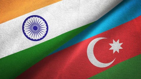 Hindistanın yeni səfiri Bakıya gəldi