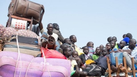 Sudanlılar ölkədən qaçırlar