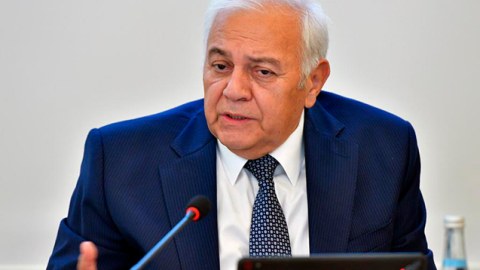 Oqtay Əsədovun qardaşının ölkədən çıxışına “STOP” qoyuldu