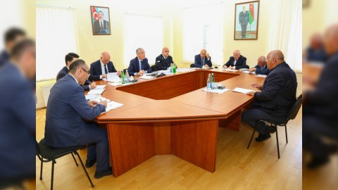 Muxtar Babayev Oğuzda vətəndaşların problemlərini dinlədi - FOTO