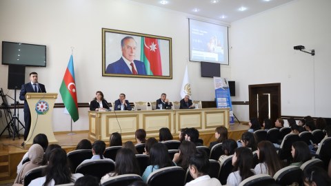 Təhsil Tələbə Krediti Fondunun əməkdaşları tələbələrlə görüşüblər - FOTOLAR