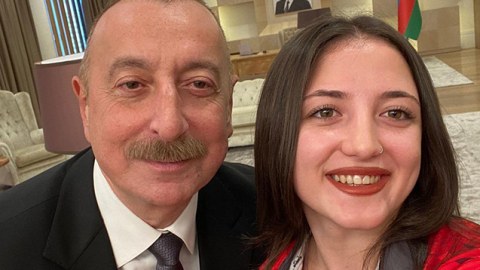 İdmançılar Prezident və xanımı ilə selfi çəkdirib - FOTOLAR