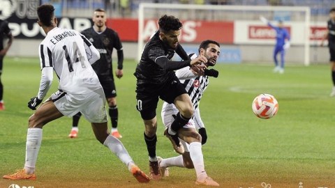 “Qarabağ” 4 qolla “Neftçi”yə qalib gəldi