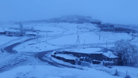 Şimal rayonlarına qar yağıb - FAKTİKİ HAVA