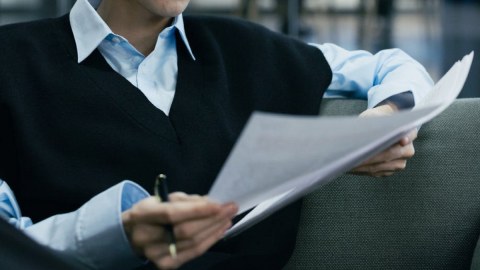 7 nəfər dövlət qulluğundan azad edilib