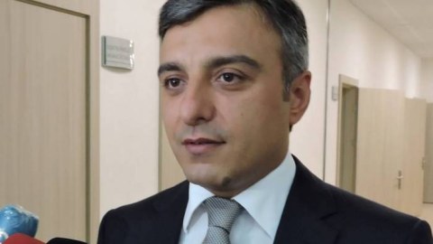 Nazir müavini ailədə 3 uşaq məsələsinə aydınlıq gətirdi