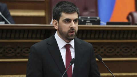 Rusiya sülh istəyirsə, niyə narahatdır? - Erməni deputat