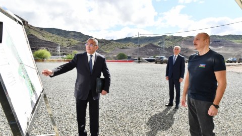 Qubadlıda inzibati bina və məktəb TİKİLİR