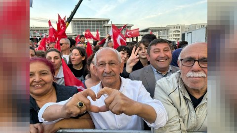 Kılıçdaroğlunun oxşarı mitinqə çıxdı - VİDEO