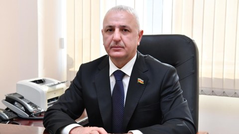 Həqiqəti olduğu kimi görmək onların da marağındadır...
