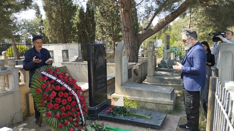 Siyavuş Aslanın oğlu dəfn edildi - FOTOLAR