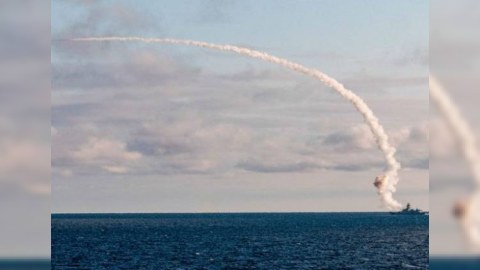 Ukrayna ilk dəfə Rusiyanın hipersəsli raketini vurdu