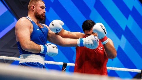 2 boksçumuz dünya çempionatının növbəti mərhələsində