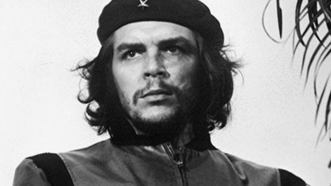 Çe Gevaranı əsir götürən general öldü 