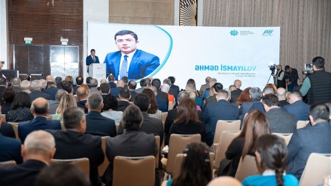 Heydər Əliyevin media siyasəti - Konfrans